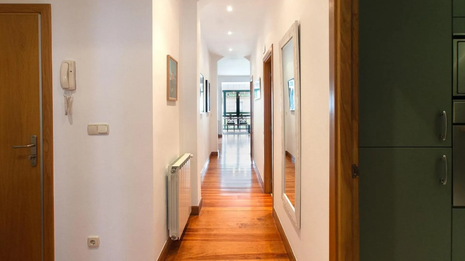Apartmán Earra - Eder, 3 Min. Playa Y En Pleno Centro Zarautz